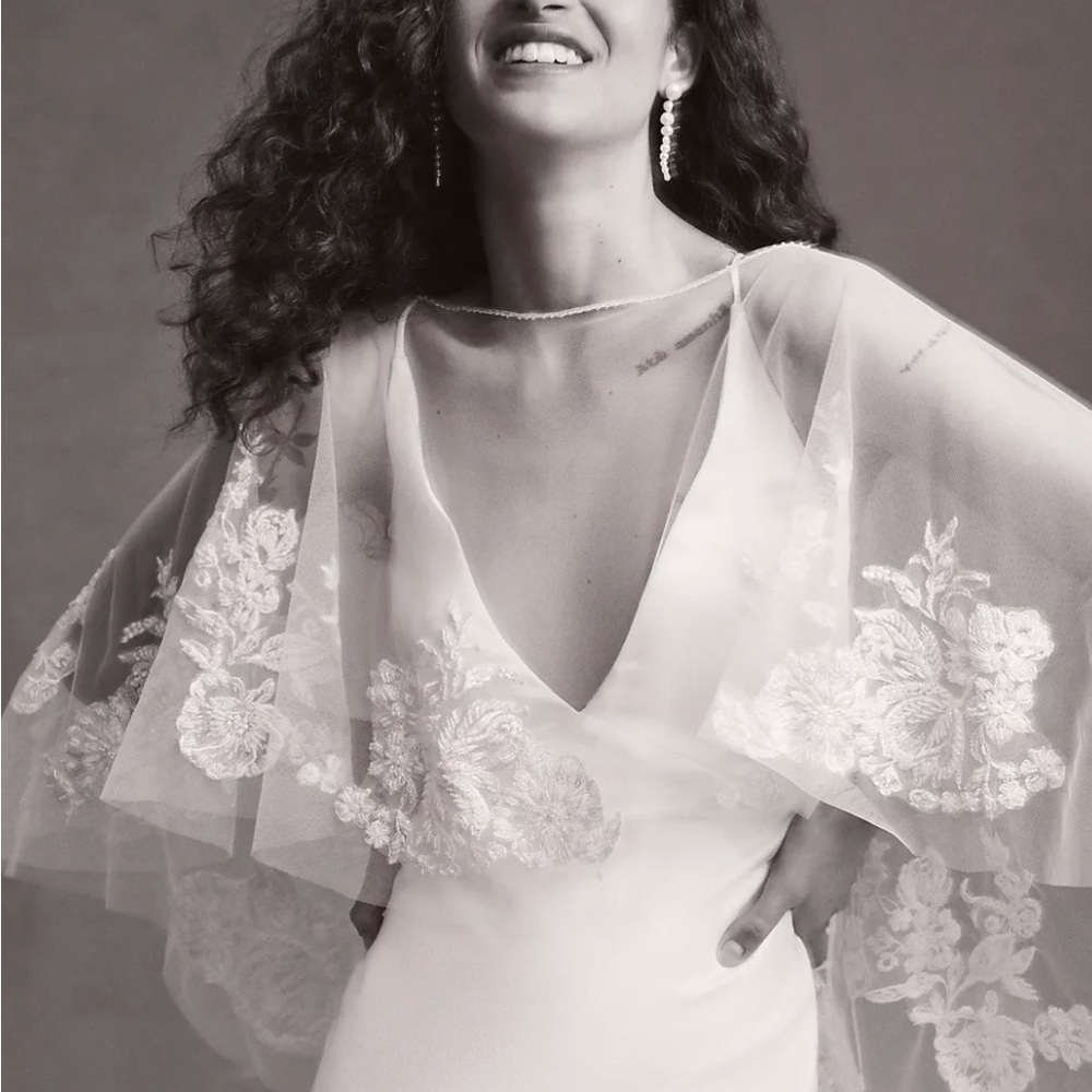 BHLDN Floral Lace Beaded Appliqué Capelet - Excellent Condition